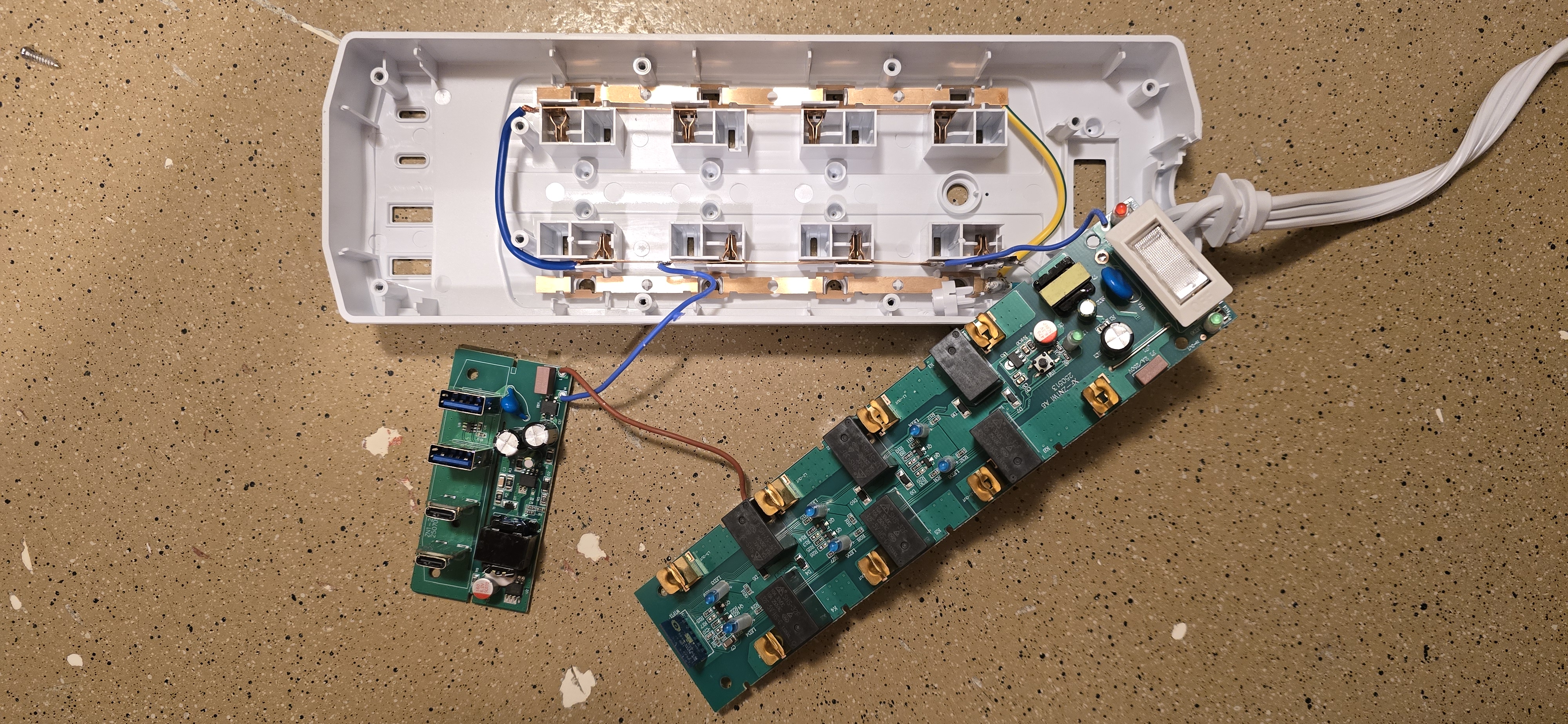 Main and USB Boards Extracted